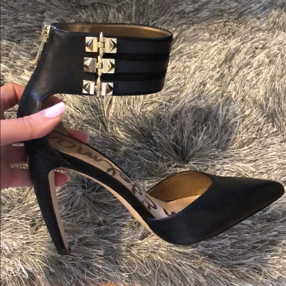 Sam Edelman Black Pointed Toe Size 7